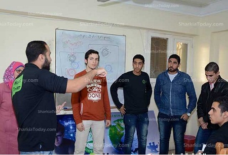 طلاب كلية الحاسبات والمعلومات جامعة الزقازيق يبدأون كورسات لتعليم البرمجة مجانا